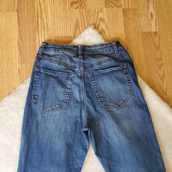 FOREVER 21 STRETCH FRAYED HEM SKINNY JEANS - Picture 6 of 8